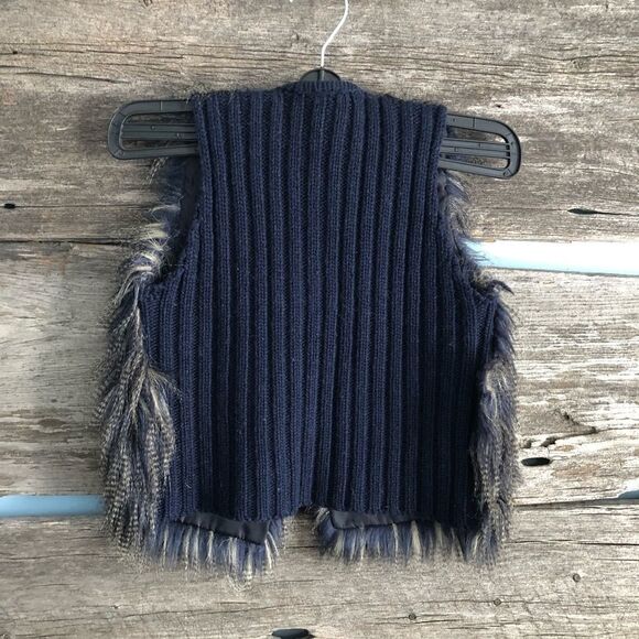 disney faux fur vest - Picture 3 of 4